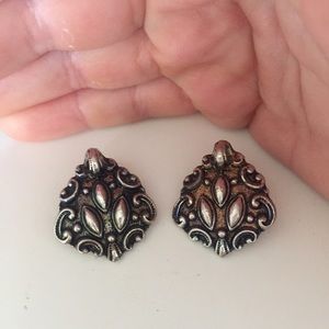 Beautiful vintage silver plated earrings pendants